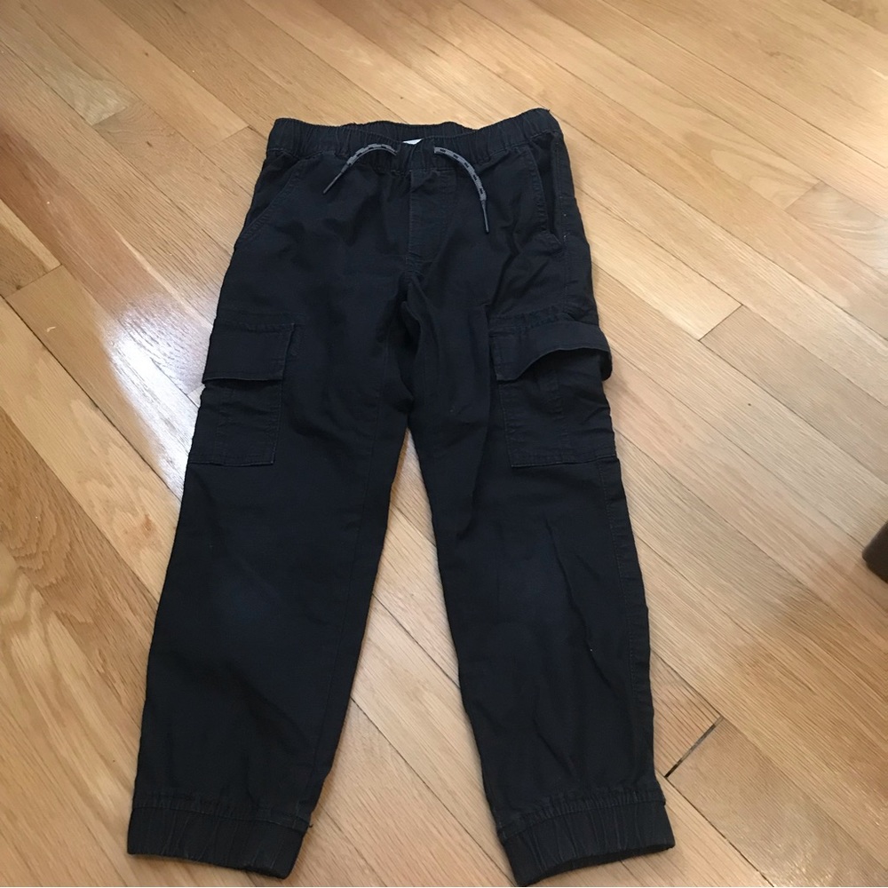 GAP Kids Black Cargo Pants, Sz S (6-7 yrs)